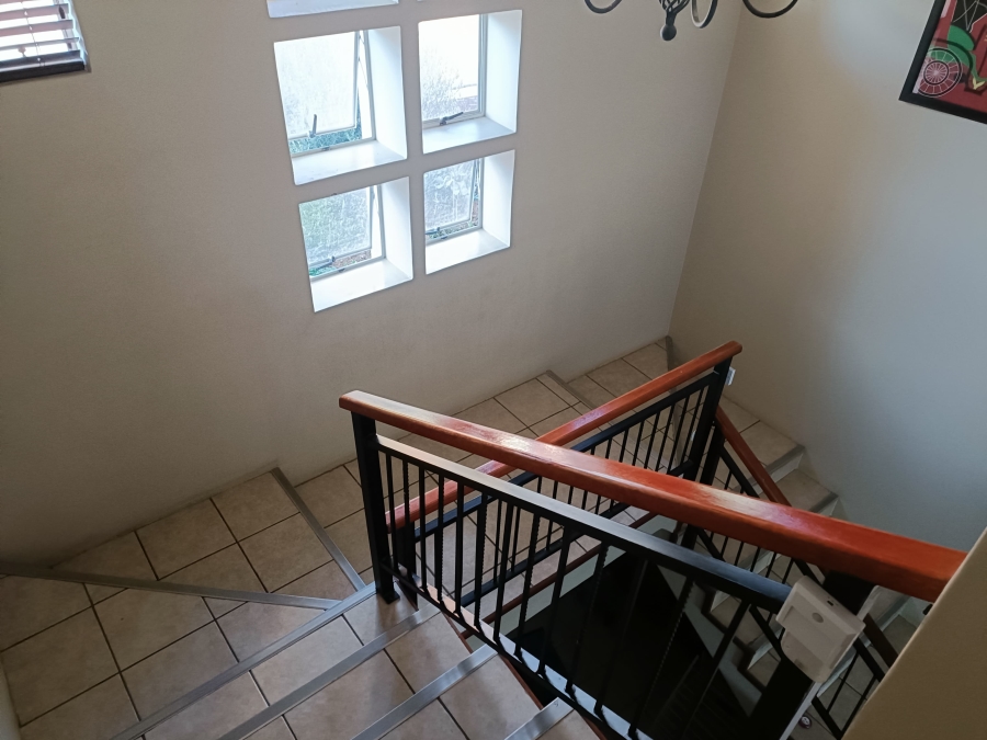 To Let 3 Bedroom Property for Rent in Pentagon Park Free State